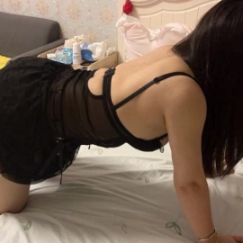 舌吻御姐
