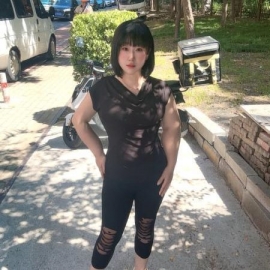 大屁股蝴蝶B少妇