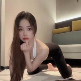 西乡瑜伽欣儿
