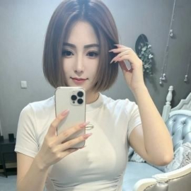 短发人妻多多老师