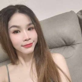 性感舌吻朵朵